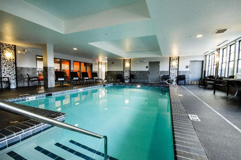 Hampton Inn & Suites Dupont Bagian luar foto